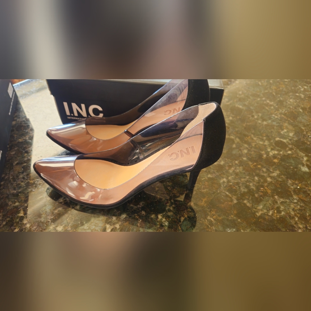INC International Concepts Black and Tan Heels